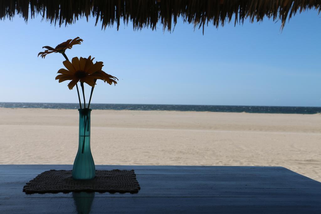 Vila Prea Beach Cabanas Hotel Екстериор снимка